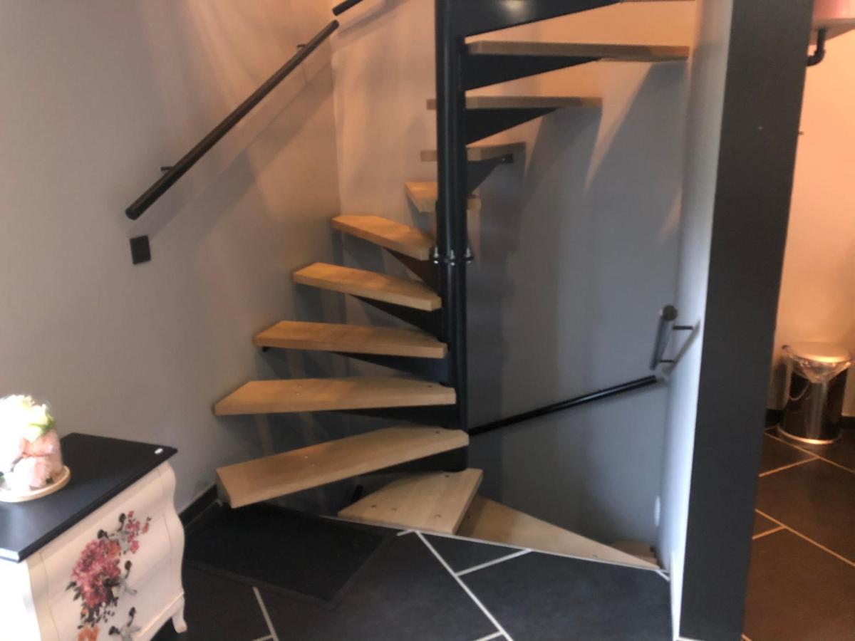 Loft D Isa Avec Wifi Netflix Daire Gesves Dış mekan fotoğraf