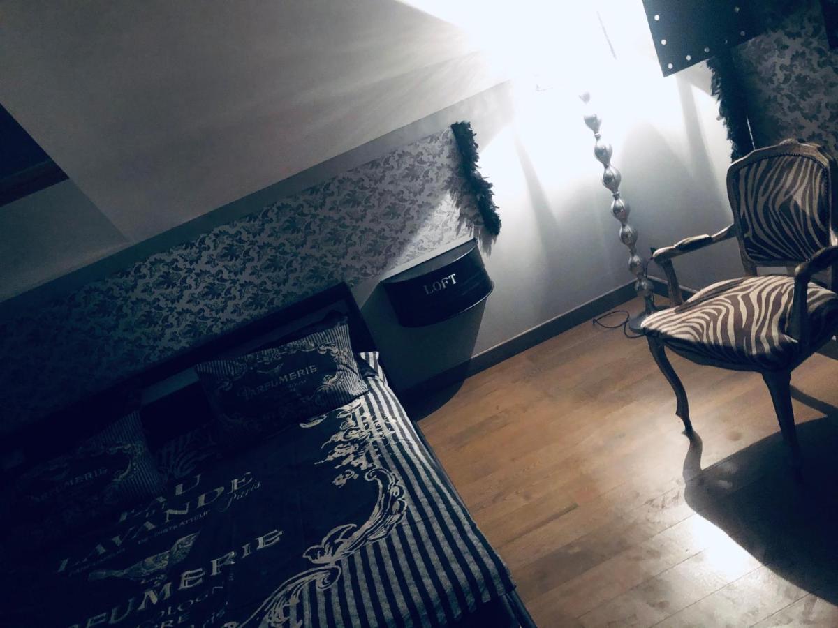 Loft D Isa Avec Wifi Netflix Daire Gesves Dış mekan fotoğraf