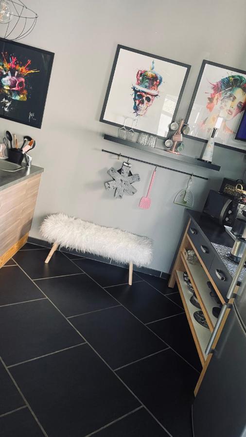 Loft D Isa Avec Wifi Netflix Daire Gesves Dış mekan fotoğraf