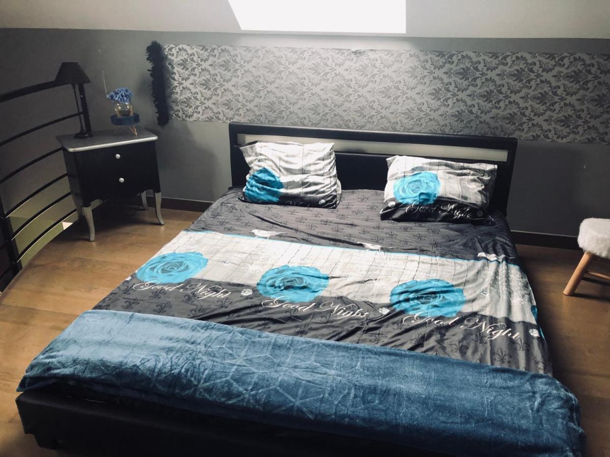 Loft D Isa Avec Wifi Netflix Daire Gesves Dış mekan fotoğraf